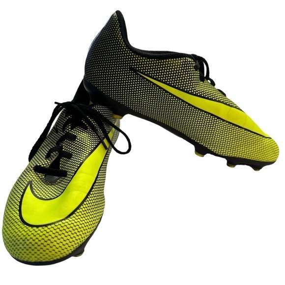 Nike Bravata Neon Yellow/Black Soccer Cleats Youth 4, 4.5 Preowned - Picture 2 of 12